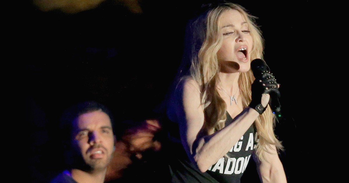 Мадонна поцеловала Дрейка во время его выступления на Coachella