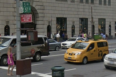 Угол Пятой авеню и Восточной 57-й улицы в Нью-Йорке назовут в честь Билла Каннингема