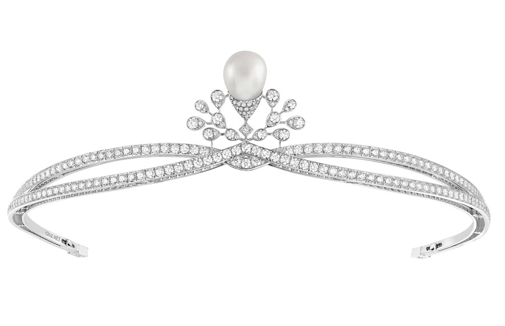 %u0414%u0438%u0430%u0434%u0435%u043C%u0430%20Jos%E9phine%20Aigrette%20Imp%E9riale%20%u0438%u0437%20%u0431%u0435%u043B%u043E%u0433%u043E%20%u0437%u043E%u043B%u043E%u0442%u0430%20%u0441%20%u0431%u0440%u0438%u043B%u043B%u0438%u0430%u043D%u0442%u0430%u043C%u0438%20%u0438%20%u043D%u0430%u0442%u0443%u0440%u0430%u043B%u044C%u043D%u044B%u043C%20%u0436%u0435%u043C%u0447%u0443%u0433%u043E%u043C%2C%20Jos%E9phine%2C%20Jos%E9phine%20%u2014%20Chaumet%20au%20Firmament%2C%20Chaumet.%20