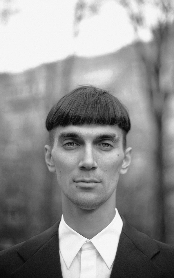 Миллионы стежков и многоногий леопард: как Андрей Будько сделал современные русские ковры