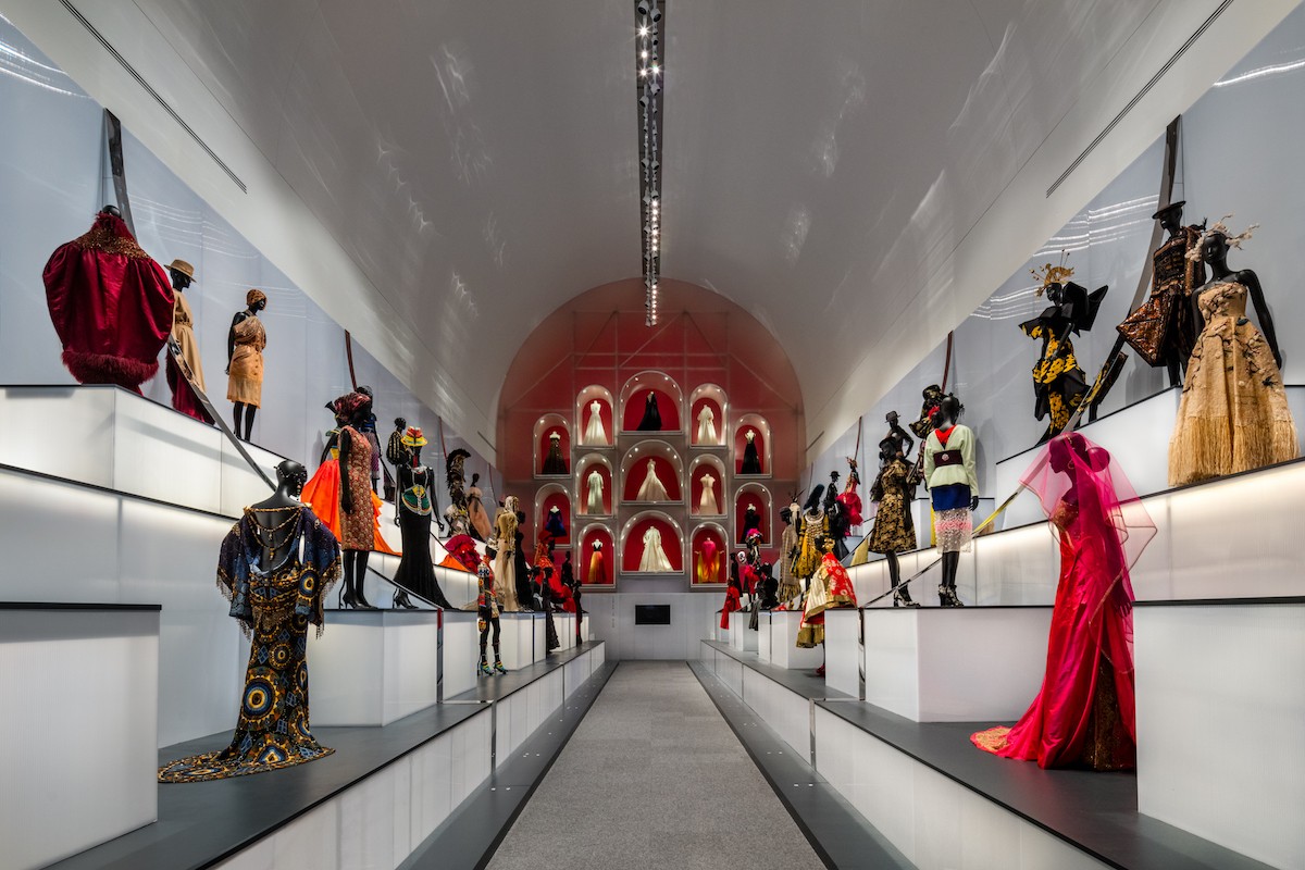 В Далласе откроется выставка Dior