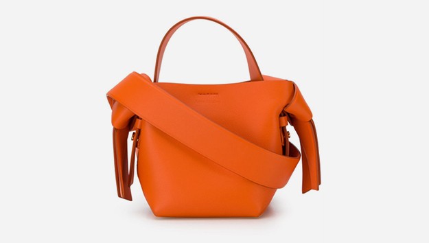 Оранжевый — новый красный. Что купить в самом модном цвете (и с чем это носить)