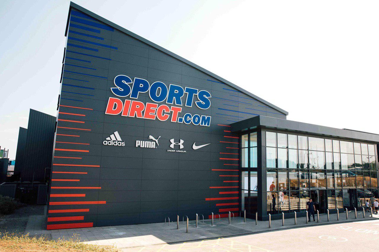 Акции британской ритейл-группы Sports Direct рухнули более чем на четверть