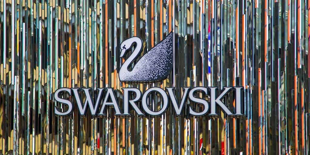 Swarovski подают хороший пример другим брендам