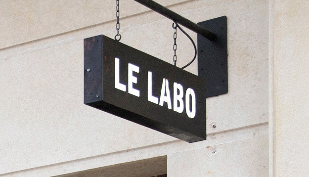 В Москве открылся первый бутик Le Labo. С ароматами, косметикой и даже ванной