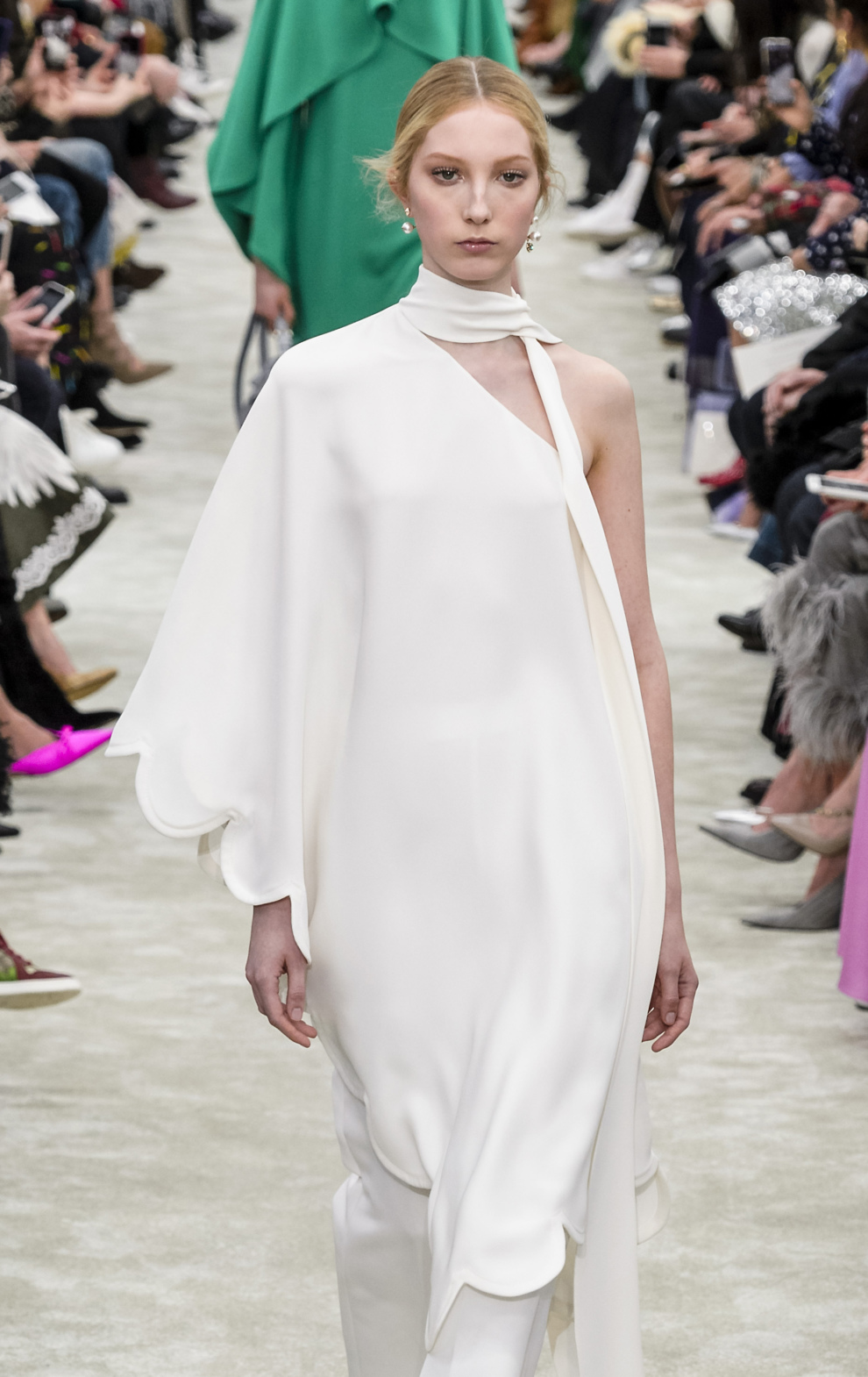 Valentino%2C%20%u043E%u0441%u0435%u043D%u044C-%u0437%u0438%u043C%u0430%202018/2019