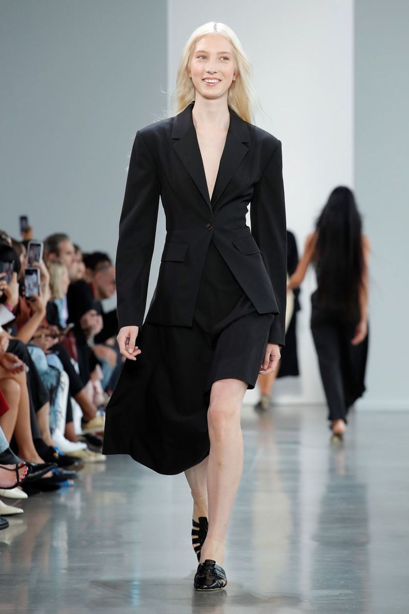 Deveaux%20New%20York%2C%20%u0432%u0435%u0441%u043D%u0430-%u043B%u0435%u0442%u043E%202020