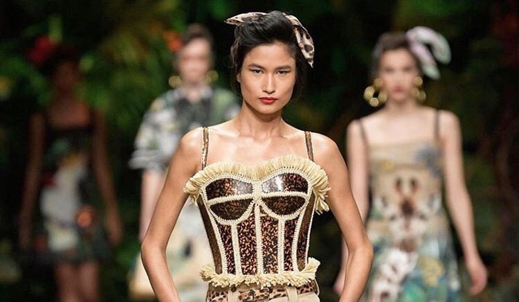 Тропические джунгли на показе Dolce&Gabbana