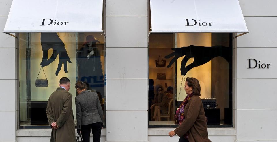 Сотрудник Dior показал карту Китая без Тайваня – это стало причиной конфликта