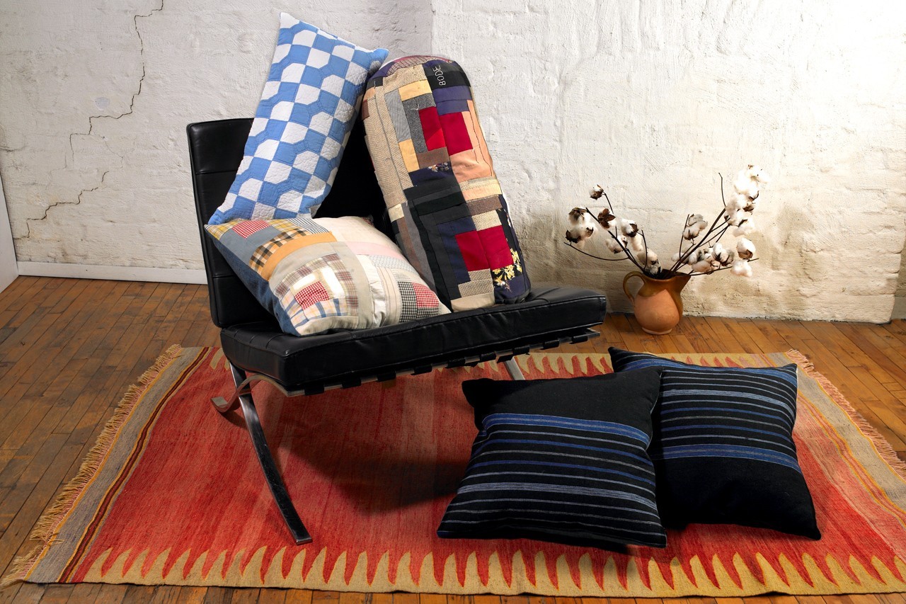 Дизайнер Эмили Адамс Боде теперь делает подушки – об этом ее попросили Maiden Name