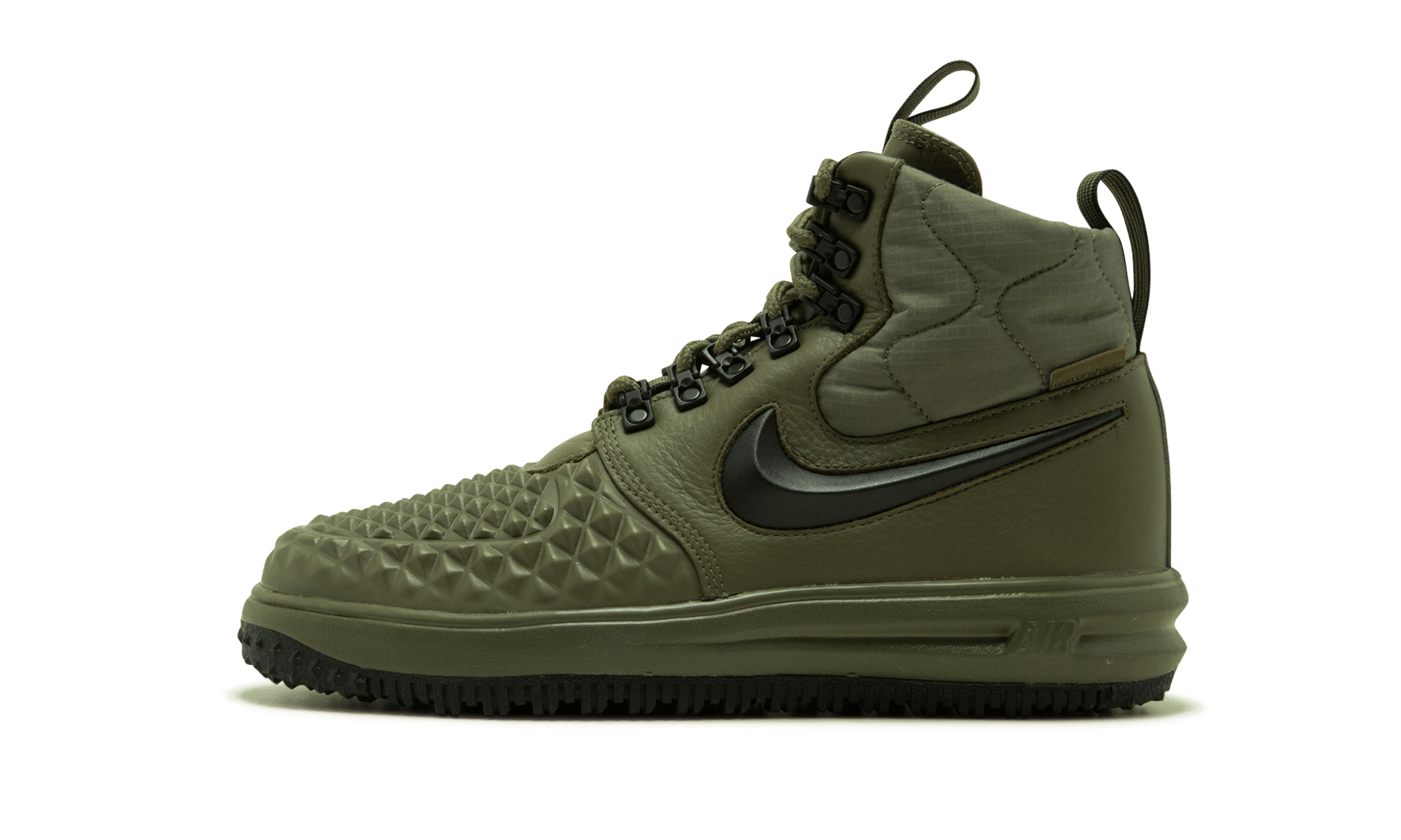 10 пар зимних кроссовок