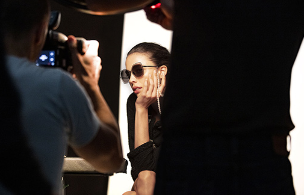 Chanel показали весенне-летнюю коллекцию солнцезащитных очков 