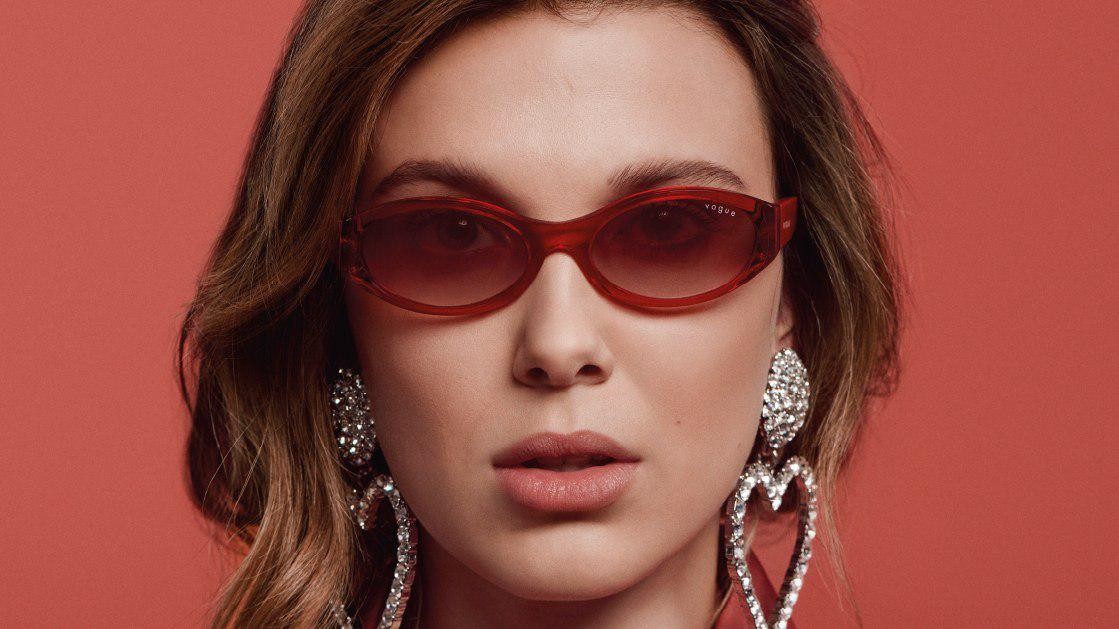 Милли Бобби Браун и Vogue Eyewear выпустили совместную коллекцию очков