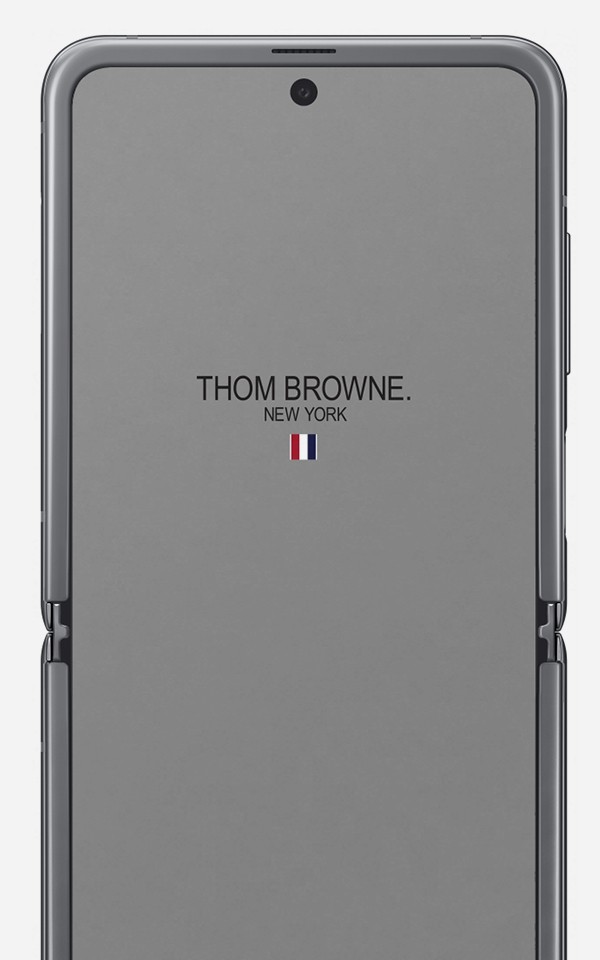 Samsung и Thom Browne выпустили смартфон. А мы попросили экспертов оценить результат