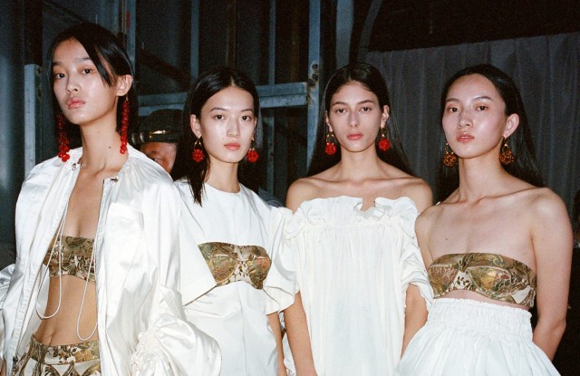 Неделя моды в Шанхае пройдет в онлайн-режиме 
