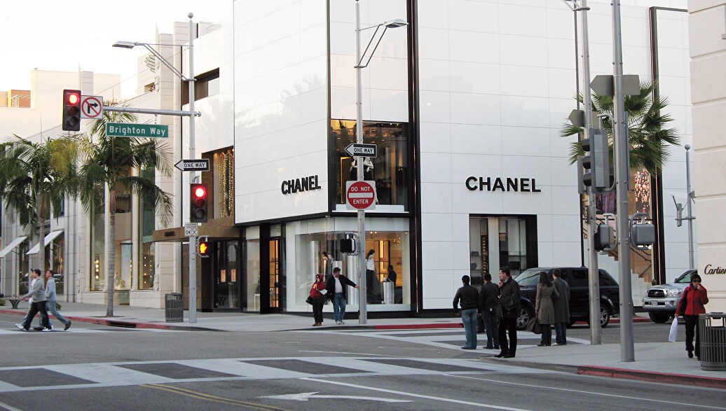 Chanel временно закрывают фабрики во Франции, Италии и Швейцарии