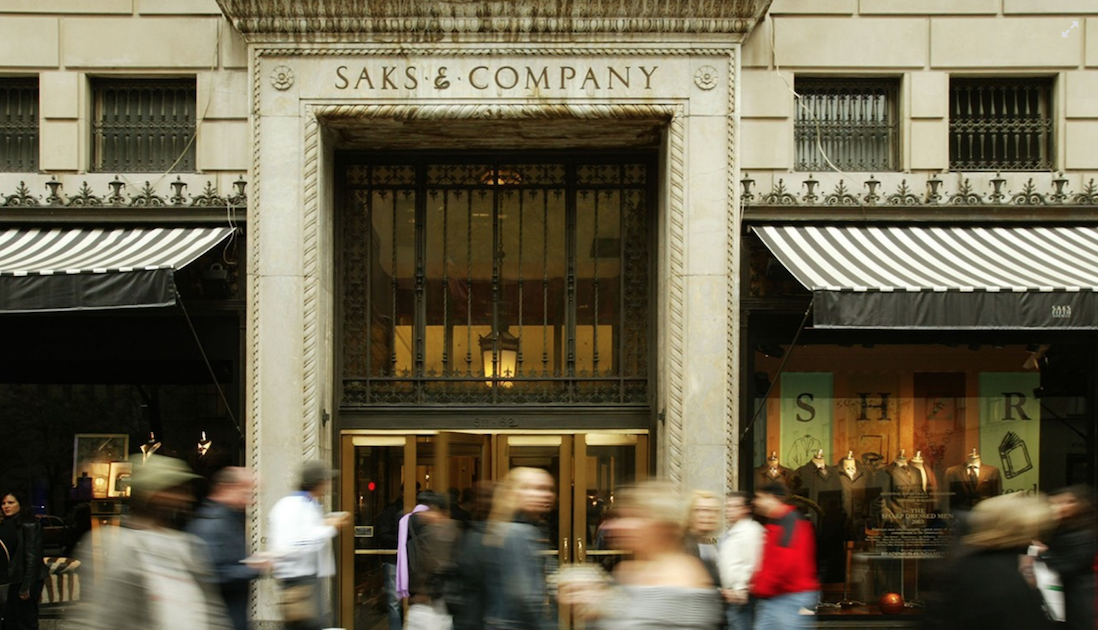 Легендарный универмаг Saks Fifth Avenue планирует объявить о банкротстве