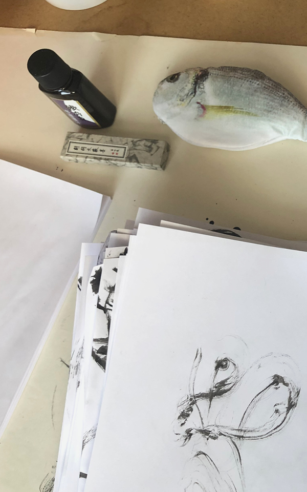 Три рабочих места и рыба из Виченце — в квартире главной художницы «Электротеатра»
