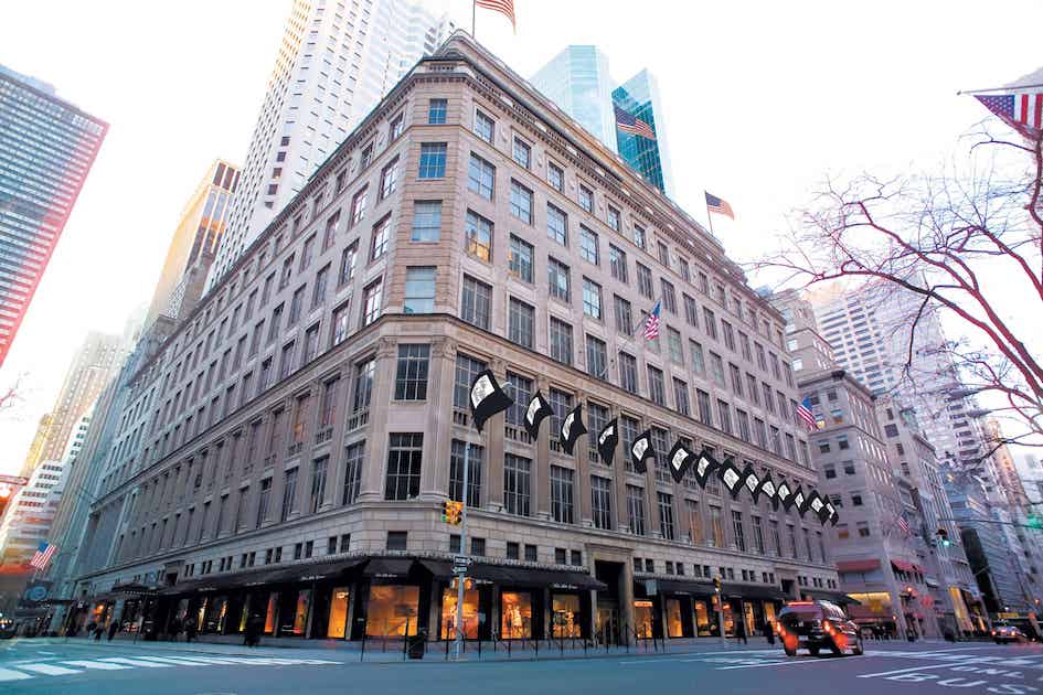 Кредиторы обвиняют владельца Saks Fifth Avenue в попытке лишить компанию ее активов