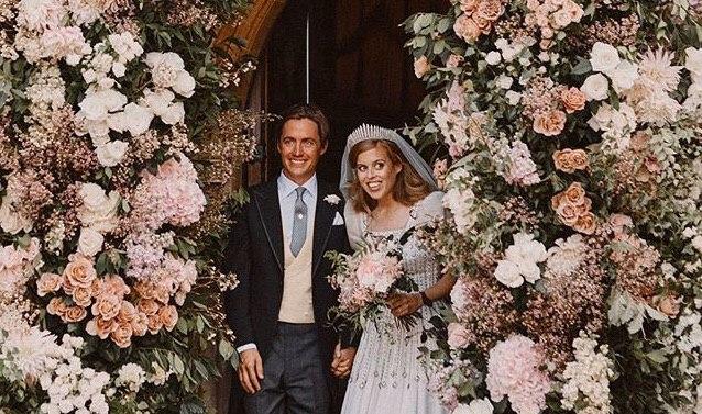 Посмотрите, как прошла свадьба британской принцессы Беатрис и Эдоардо Мапелли Моцци