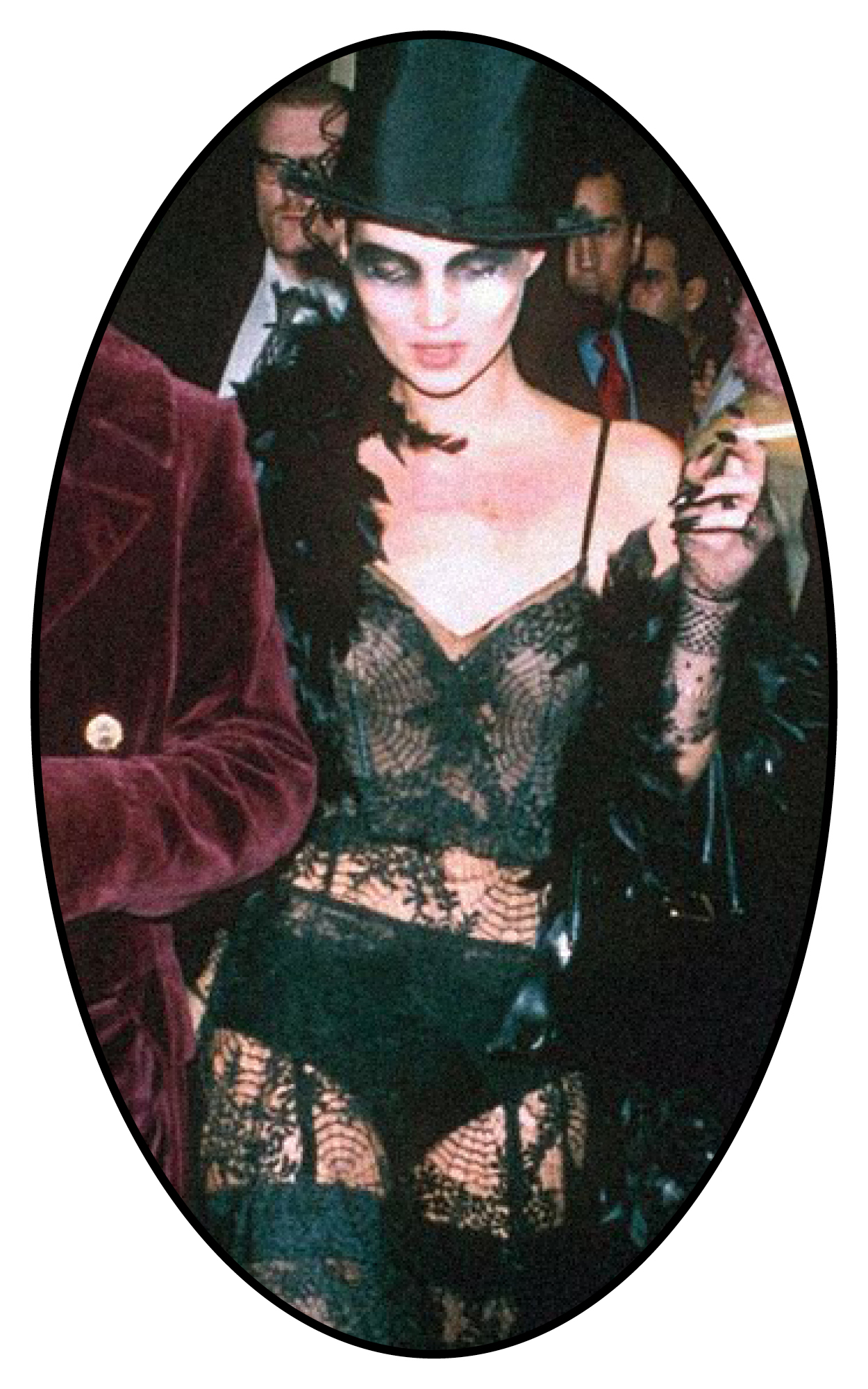 Самый модный наряд на Хеллоуин: Кейт Мосс на вечеринке Наоми Кэмпбелл в 1997-м