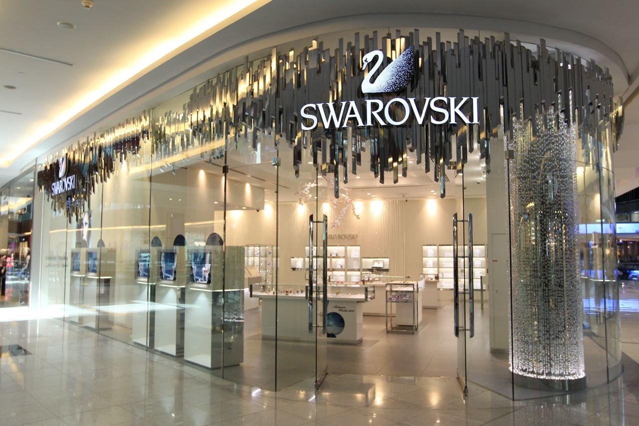  Swarovski уволят 6000 сотрудников и сфокусируются на дорогих украшениях