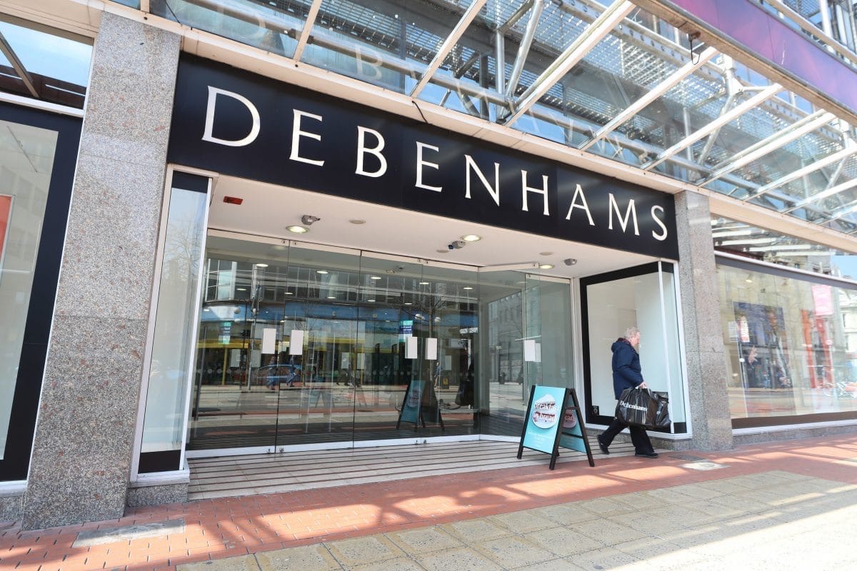 Универмаги Debenhams закрываются после неудавшейся сделки с JD Sports Fashion Pic
