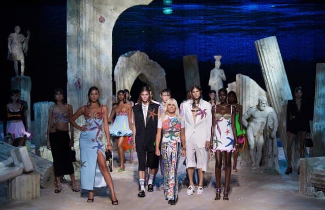 Versace пропустят неделю моды в Милане 