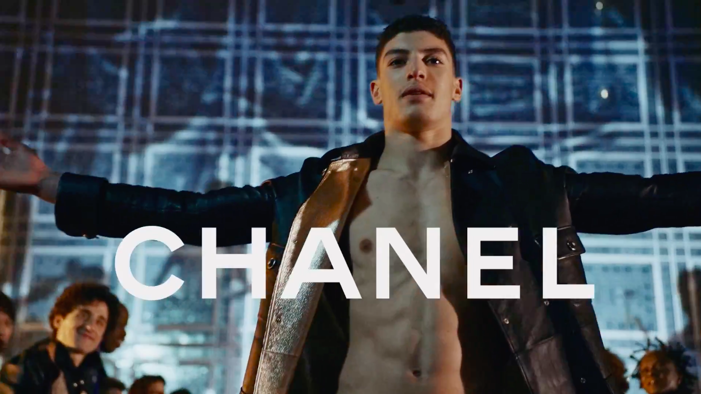 Взгляните на проект Chanel и Академии искусств и технологий кинематографа Франции