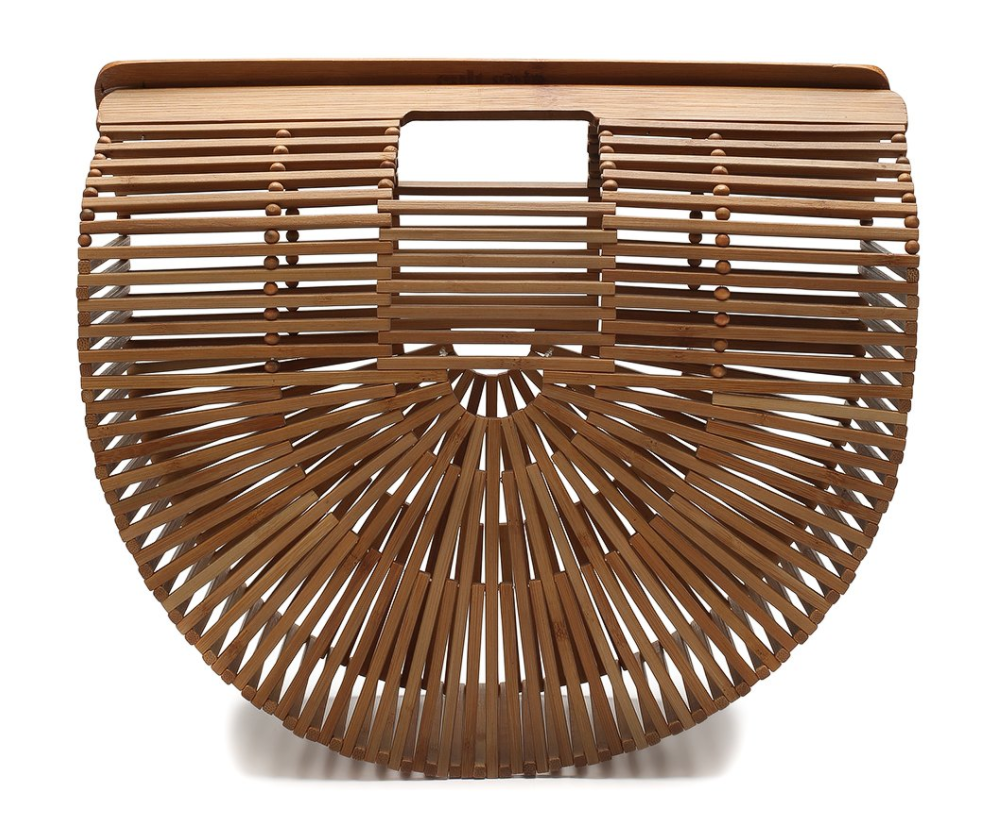 cult gaia история бренда. 411d9f5f338b0af01ea1cc7e28a51a38. cult gaia история бренда фото. cult gaia история бренда-411d9f5f338b0af01ea1cc7e28a51a38. картинка cult gaia история бренда. картинка 411d9f5f338b0af01ea1cc7e28a51a38. Звездный лос-анджелесский бренд Cult Gaia показал новую коллекцию 16 февраля, и его уже успели обвинить в плагиате. Песчаные дюны, по которым вышагивали модели, напомнили многим сценографию нашумевшего декабрьского шоу Saint Laurent весна—лето 2021. Совпадение или неудачный тайминг? Рассказываем. cult gaia история бренда. 411d9f5f338b0af01ea1cc7e28a51a38. cult gaia история бренда фото. cult gaia история бренда-411d9f5f338b0af01ea1cc7e28a51a38. картинка cult gaia история бренда. картинка 411d9f5f338b0af01ea1cc7e28a51a38. Звездный лос-анджелесский бренд Cult Gaia показал новую коллекцию 16 февраля, и его уже успели обвинить в плагиате. Песчаные дюны, по которым вышагивали модели, напомнили многим сценографию нашумевшего декабрьского шоу Saint Laurent весна—лето 2021. Совпадение или неудачный тайминг? Рассказываем.