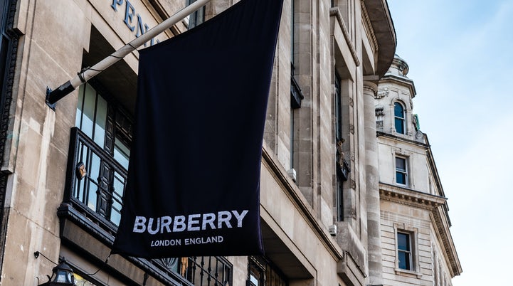 Продажи Burberry выросли примерно на 30% с декабря 2020-го