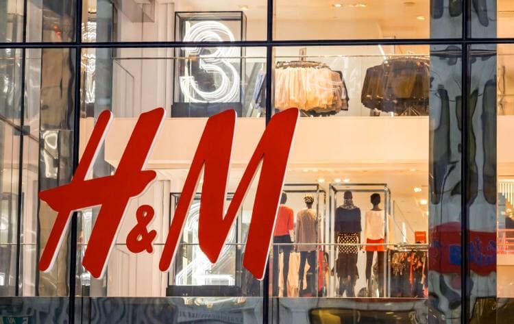 Как пандемия повлияла на продажи H&M? Компания рассказала о доходах