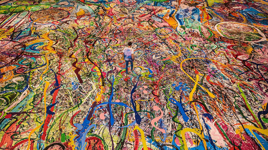 Самую большую в мире картину продали за $62 млн. В ее основе — рисунки детей из 140 стран