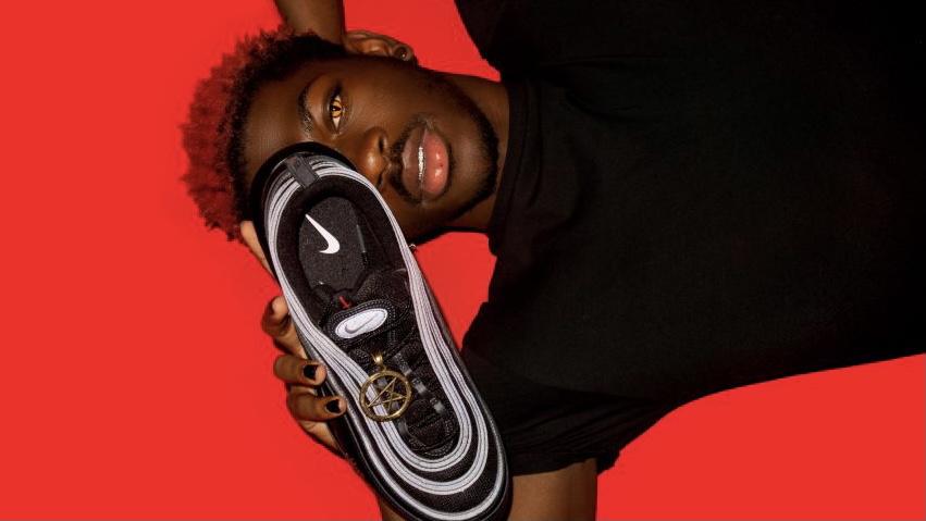 Nike подали в суд на MSCHF, которые выпустили Satan Shoes с каплями крови вместе с Lil Nas X 