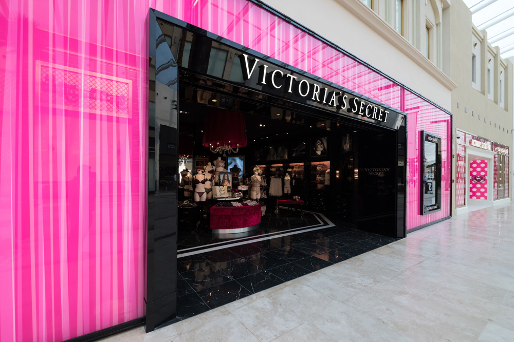 Самый большой магазин victoria secret в москве