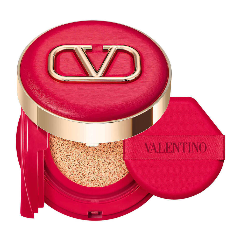 Что покупать из линии макияжа Valentino