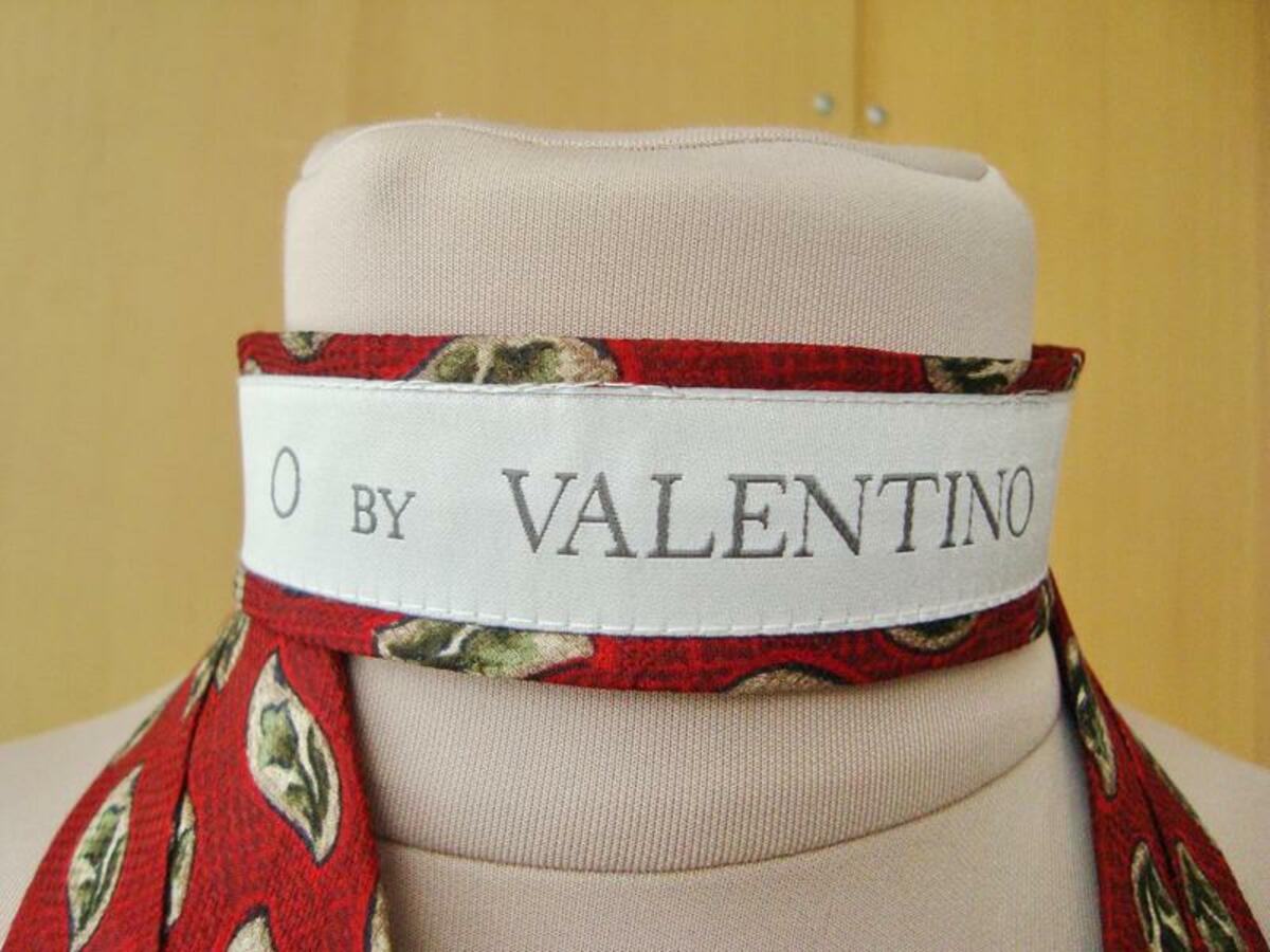 Valentino предложат обменять винтажные модели на вещи из новых коллекций
