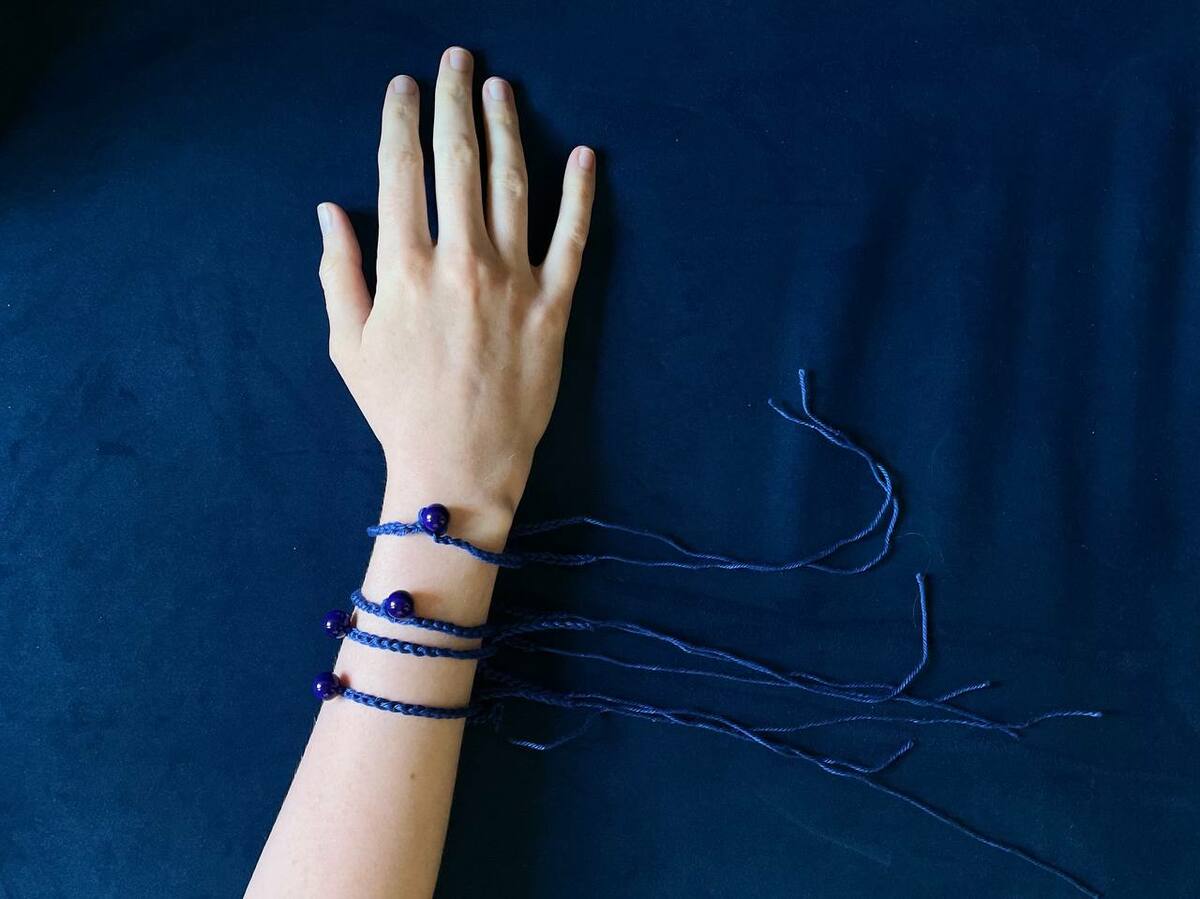 Vereja создали синие браслеты в коллаборации с The Blueprint. Их будут раздавать на фестивале Signal