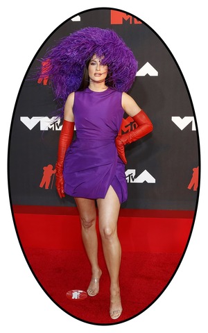 Лучшие наряды на красной дорожке MTV VMA 2021