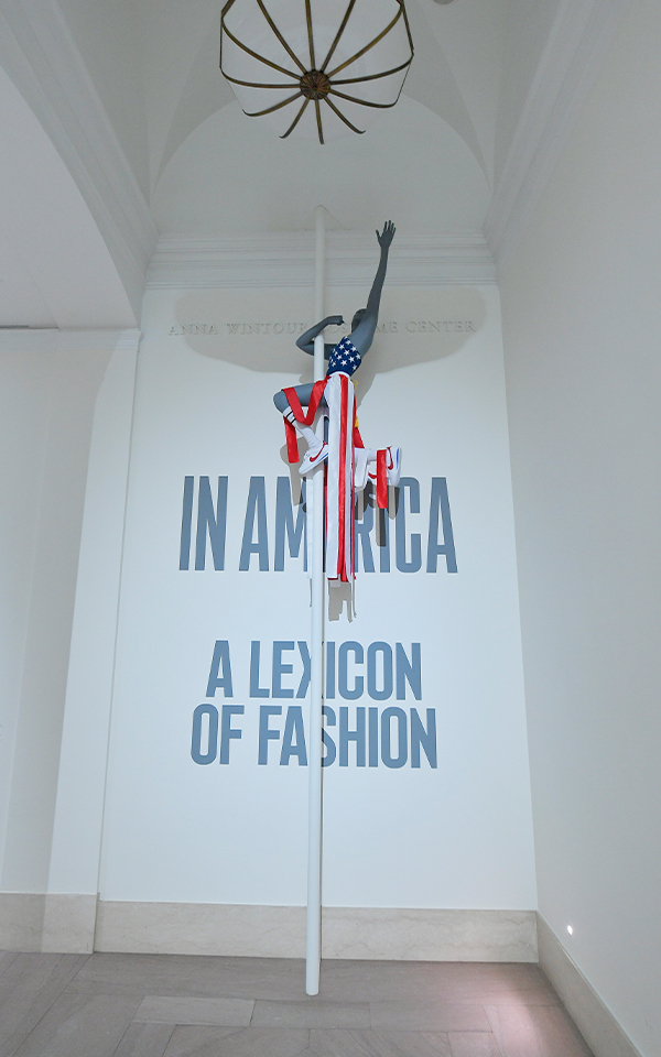 «В Америке: лексикон моды». Мы сходили на выставку, которой был посвящен бал Met Gala