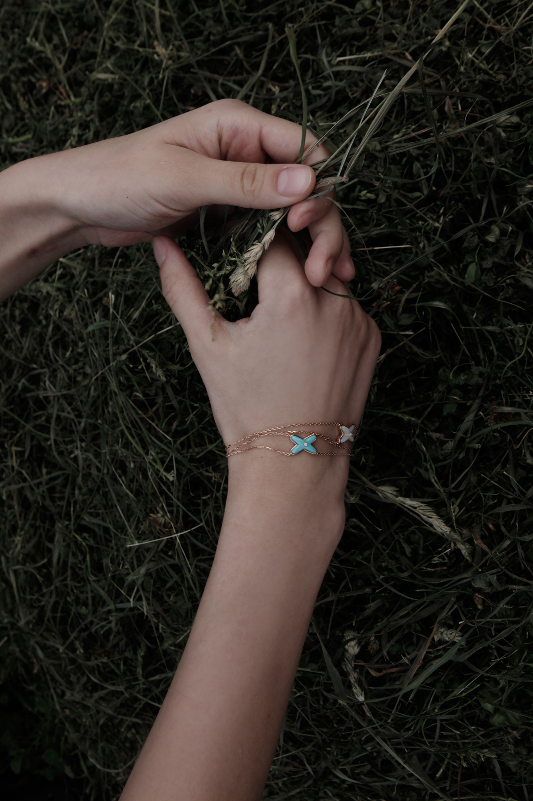 Браслеты Chaumet с бирюзой и перламутром