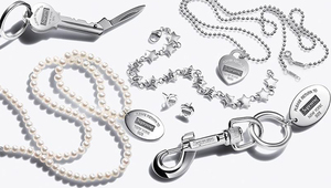 «Просьба вернуть в Tiffany & Co». История ожерелья и брелока из коллаборации бренда с Supreme
