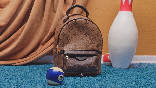 Вещь дня: миниатюрный рюкзак Louis Vuitton
