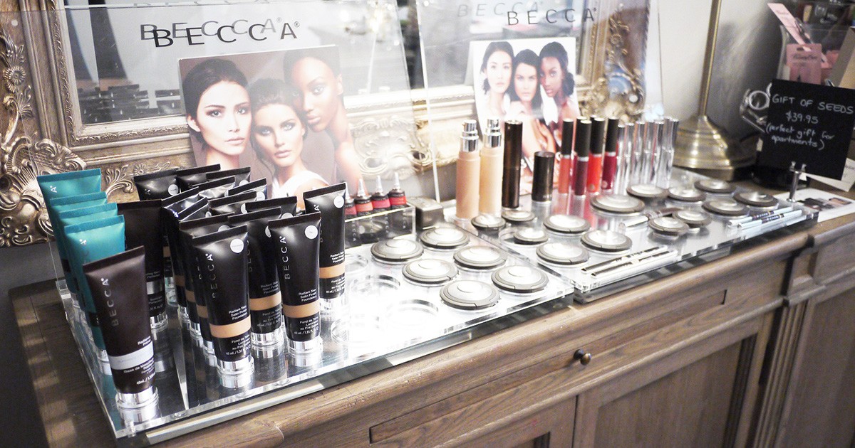 Estée Lauder покупает Becca Cosmetics