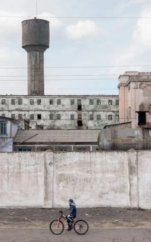 «Когда я снимаю людей — я могу получить п…ды». Почему фотограф Дмитрий Марков оказался так важен