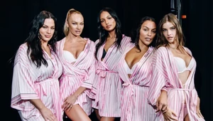 Victoria's Secret провели камбек-шоу — с крыльями, ангелами и Шер