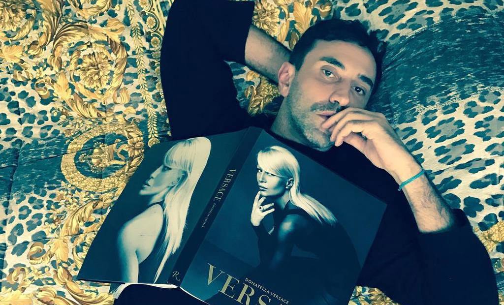 Versace ведут переговоры с Рикардо Тиши
