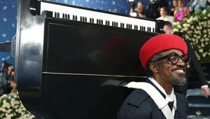 Беременная Рианна, Жанель Монэ в шкафу и André 3000 под роялем: Met gala 2025 в лучших кадрах