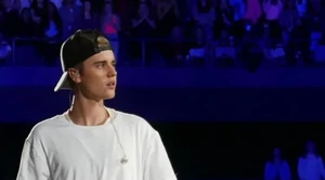 Джастин Бибер выпустил новый альбом Swag