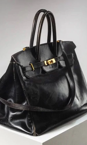 Стал известен владелец сумки Birkin за 8,58 миллиона евро